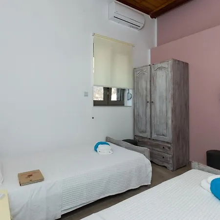 Casa vacanze M & E Sea View House